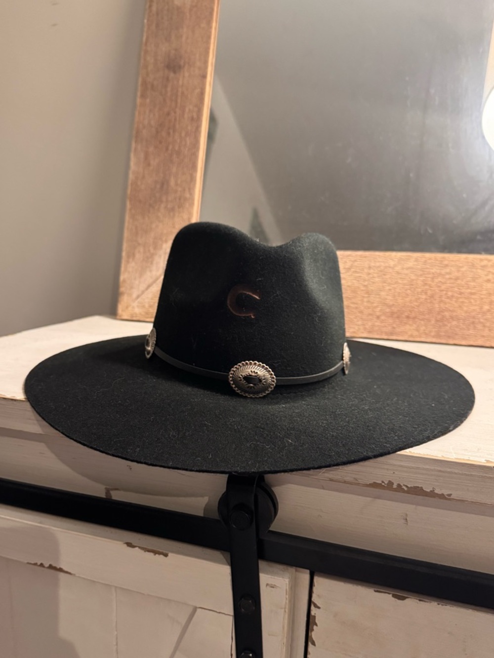 Black Wide-Brim Felt Western Hat with Concho Band